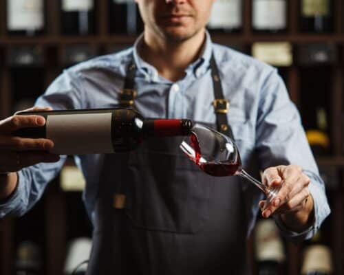 sumiller o sommelier